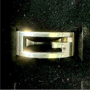GUCCI G sz.5.5 ring 925 New w/oTags. selling as Like New